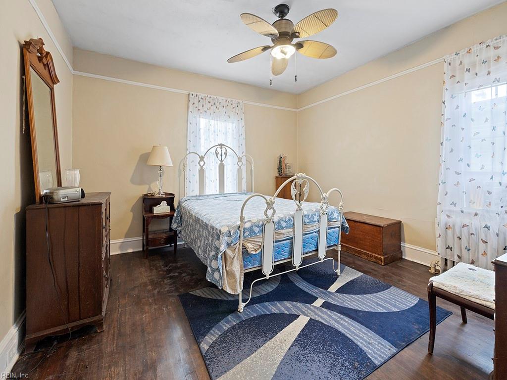 133 W Government AVE