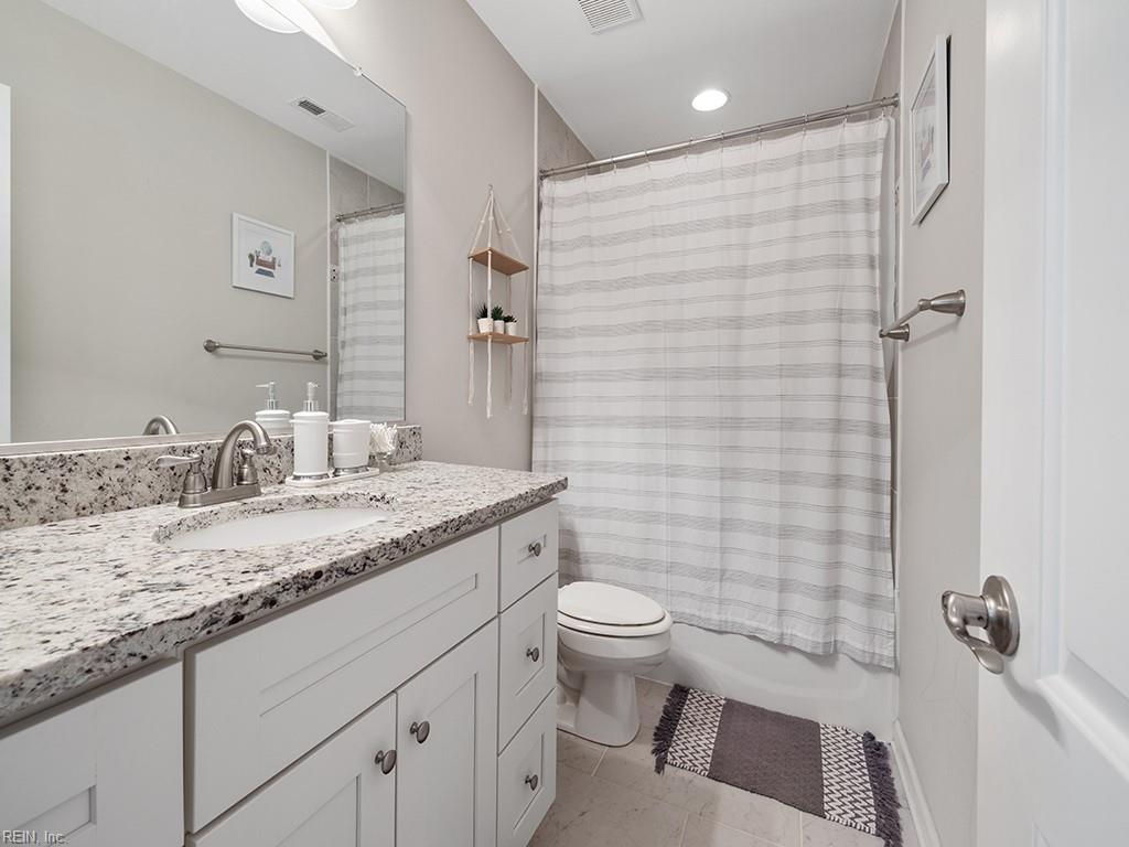 5804 Bernhowe Manor LN