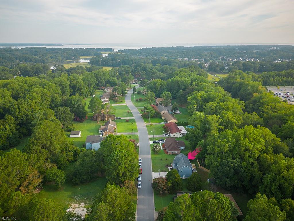 5804 Bernhowe Manor LN