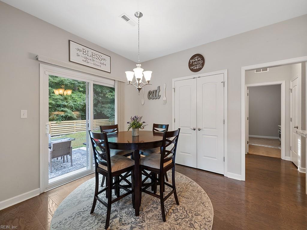 5804 Bernhowe Manor LN