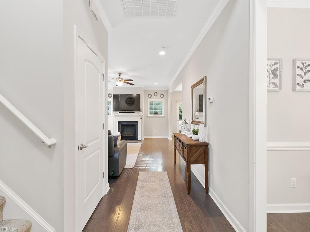 5804 Bernhowe Manor LN