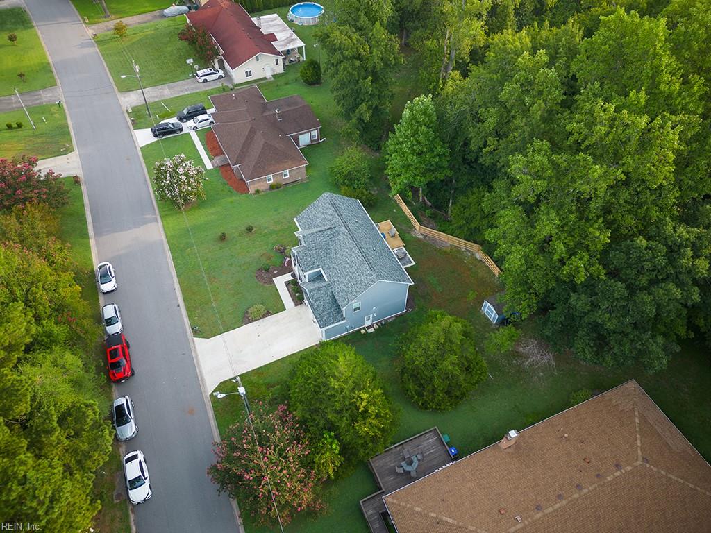 5804 Bernhowe Manor LN