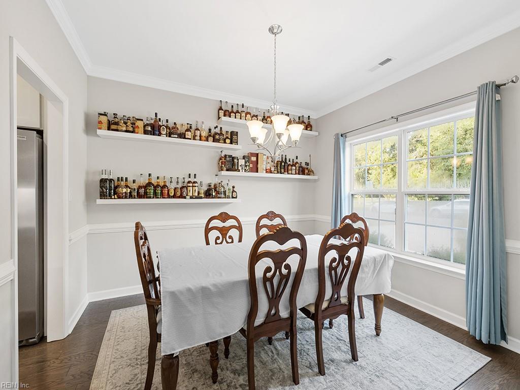 5804 Bernhowe Manor LN