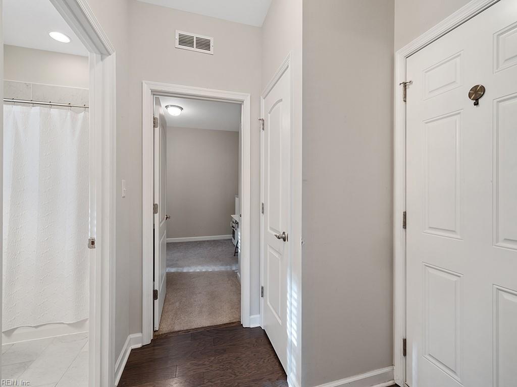 5804 Bernhowe Manor LN