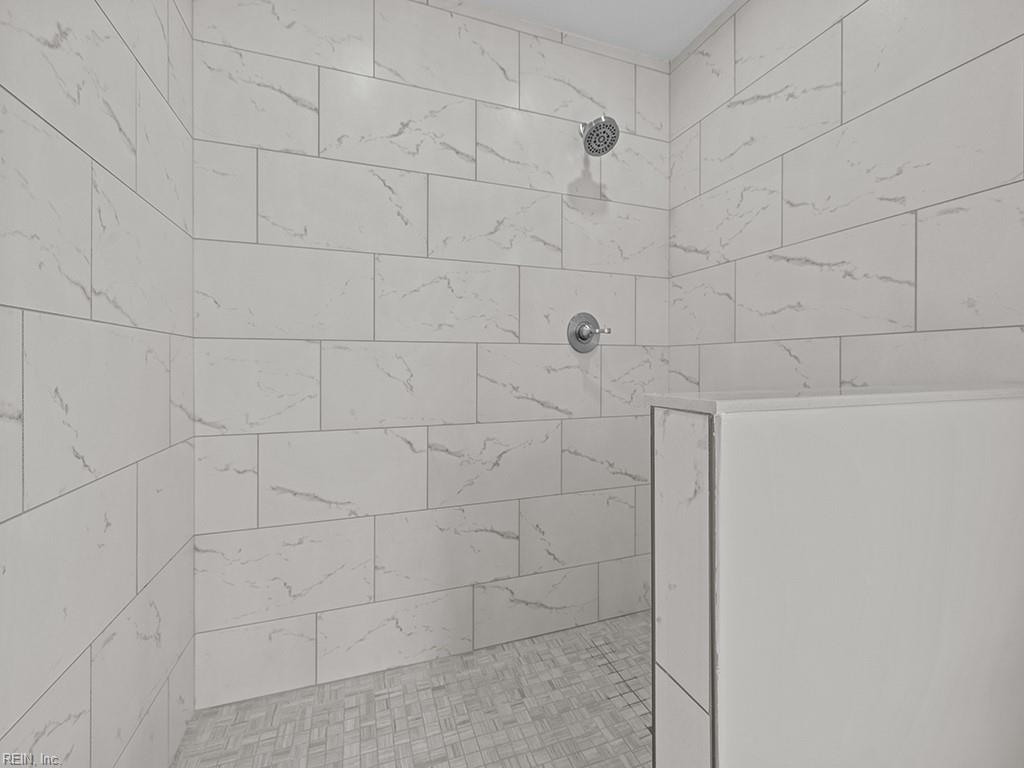 1300 Hunningdon Woods BLVD