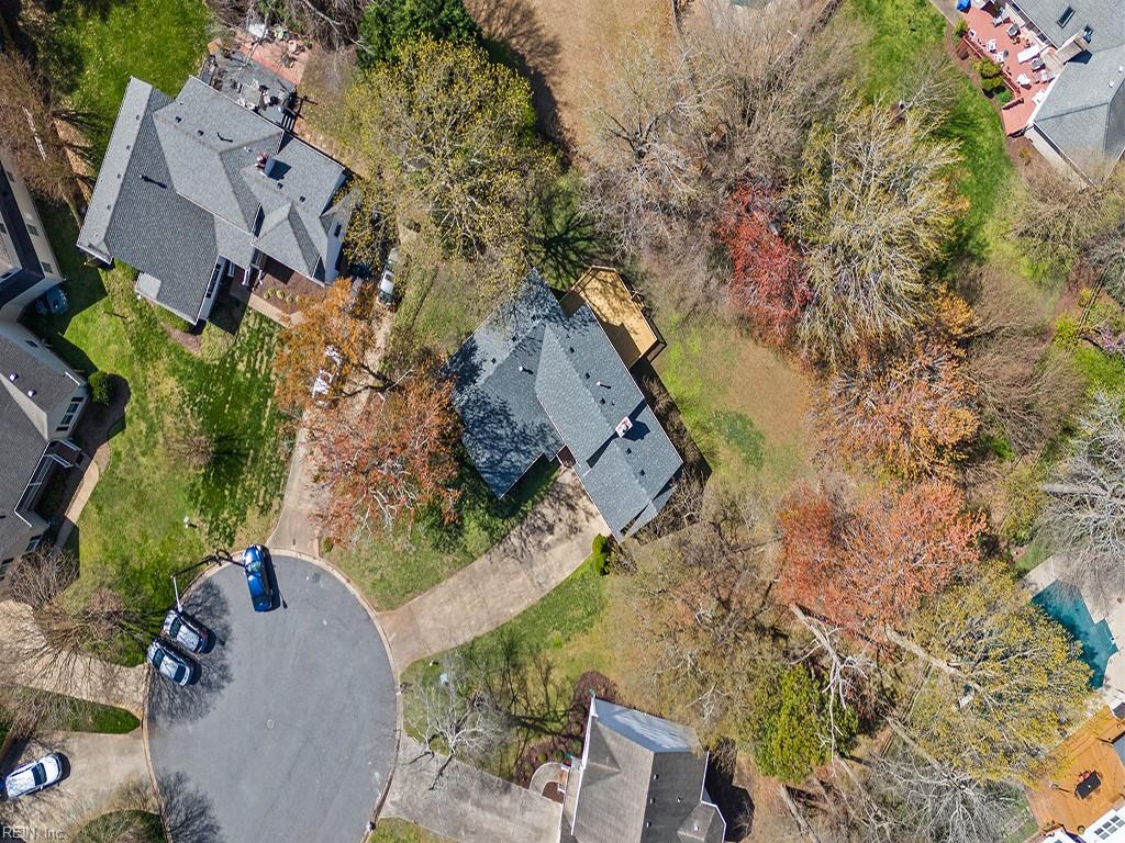 1300 Hunningdon Woods BLVD