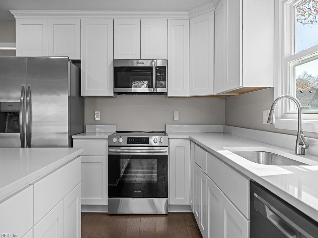 1300 Hunningdon Woods BLVD