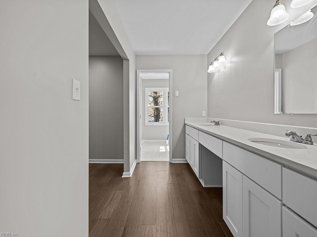 1300 Hunningdon Woods BLVD