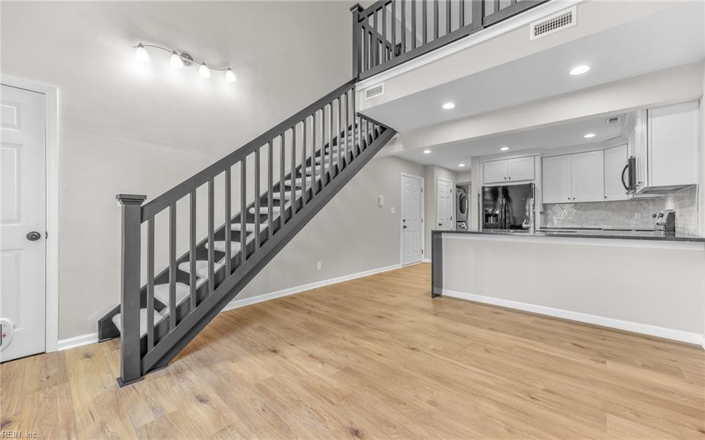 1206 Stockley GDNS 405