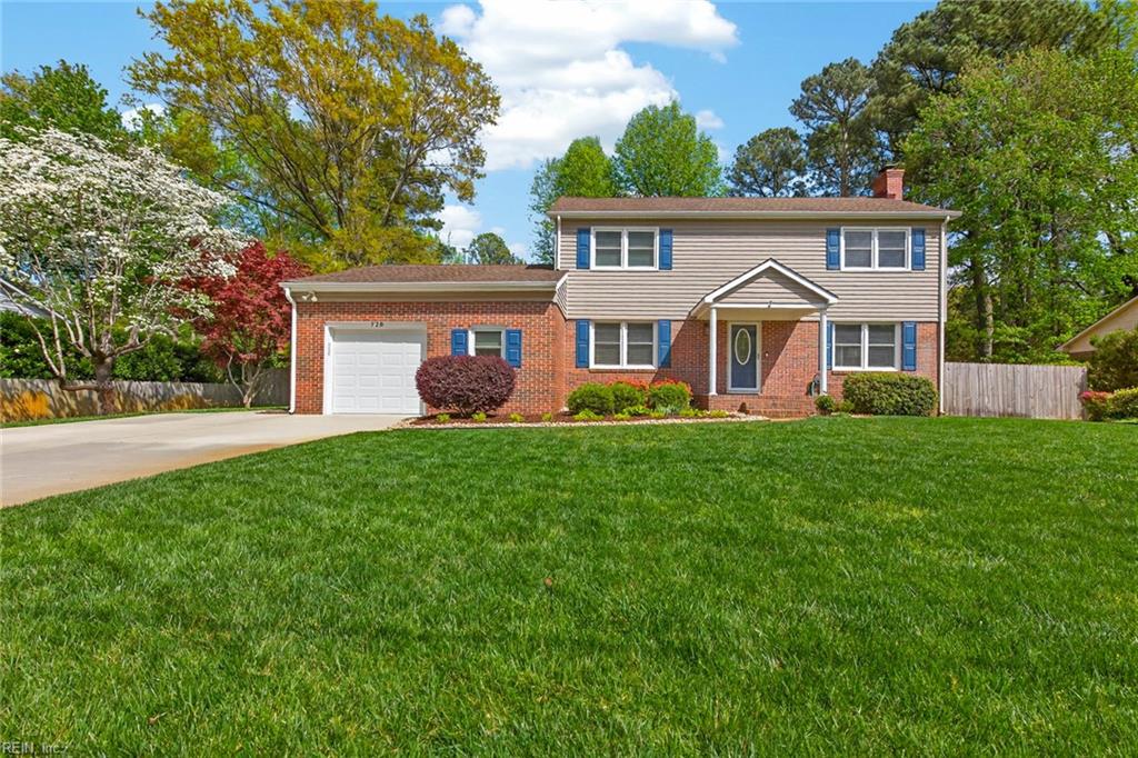 728 Queen Elizabeth DR