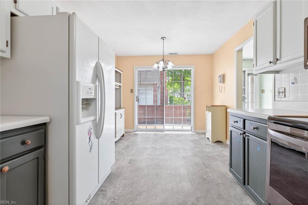 4910 Cypress Point CIR 102