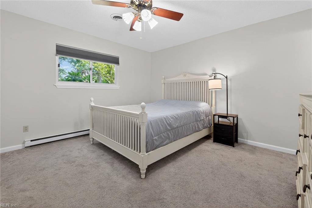 1117 Camelot CT