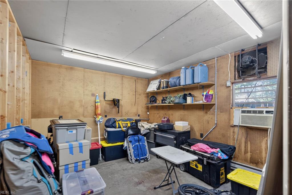 1117 Camelot CT