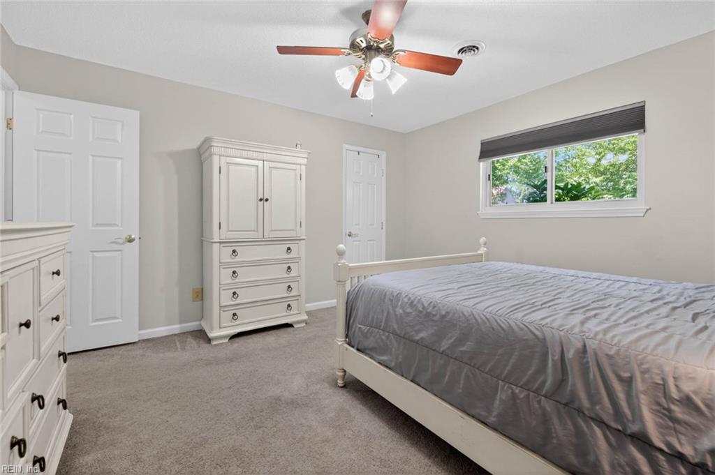 1117 Camelot CT