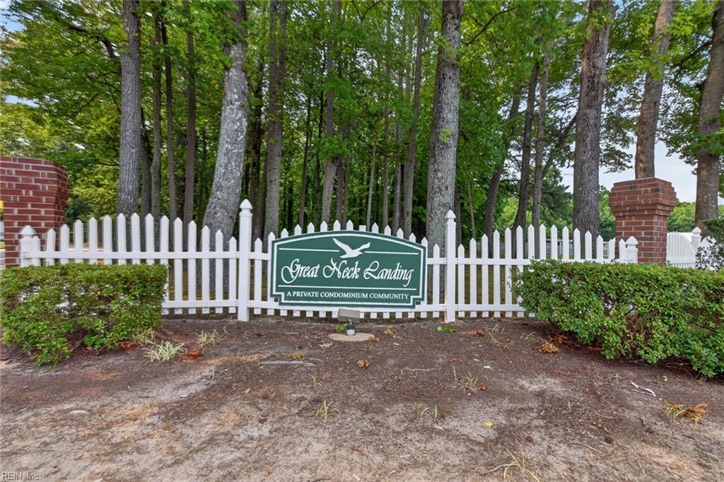 2104 Retreat CT