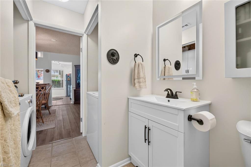 2104 Retreat CT