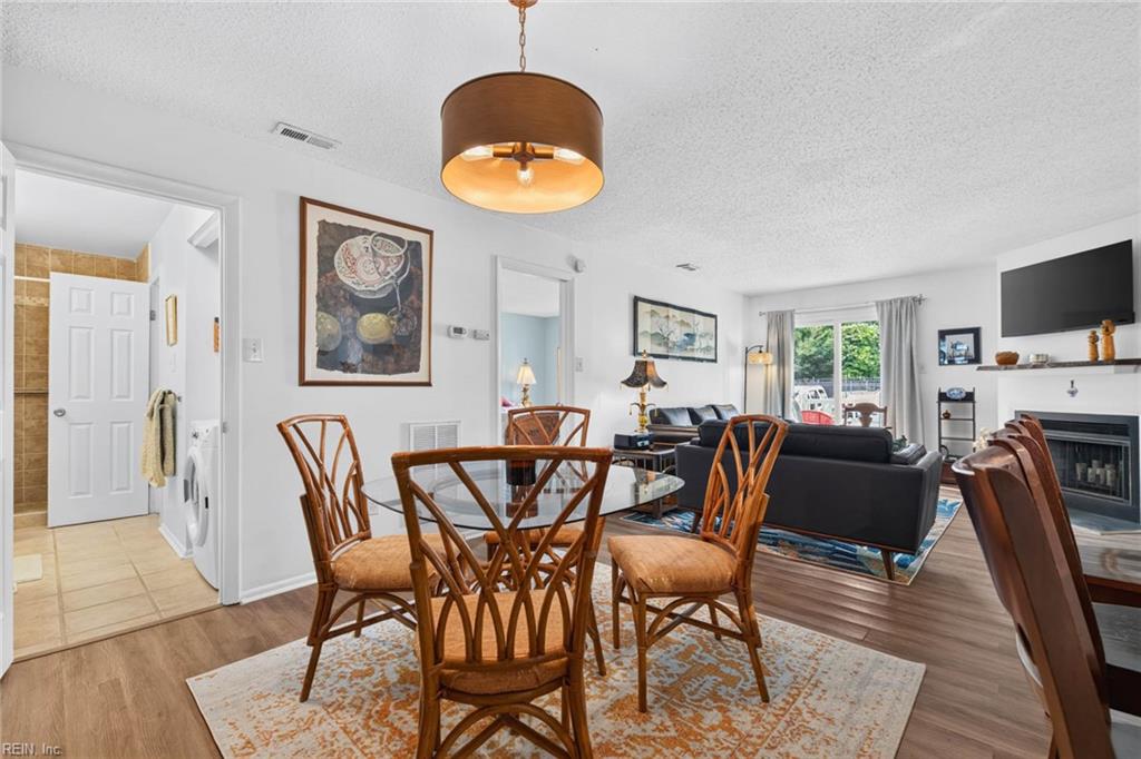 2104 Retreat CT