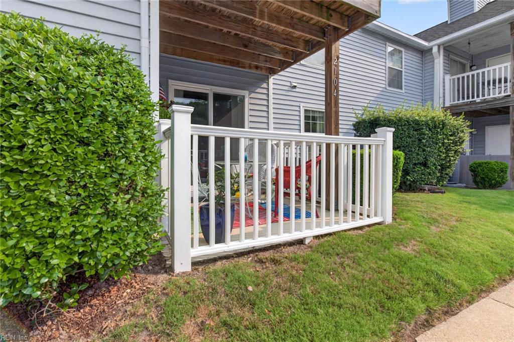 2104 Retreat CT