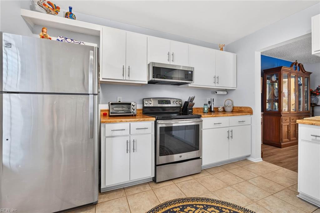 2104 Retreat CT