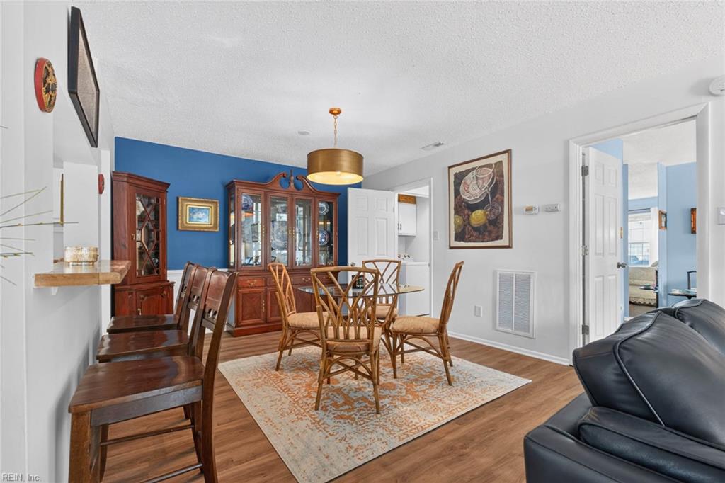 2104 Retreat CT