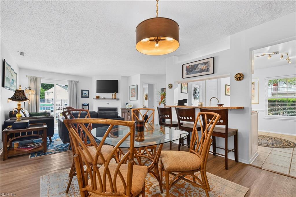 2104 Retreat CT