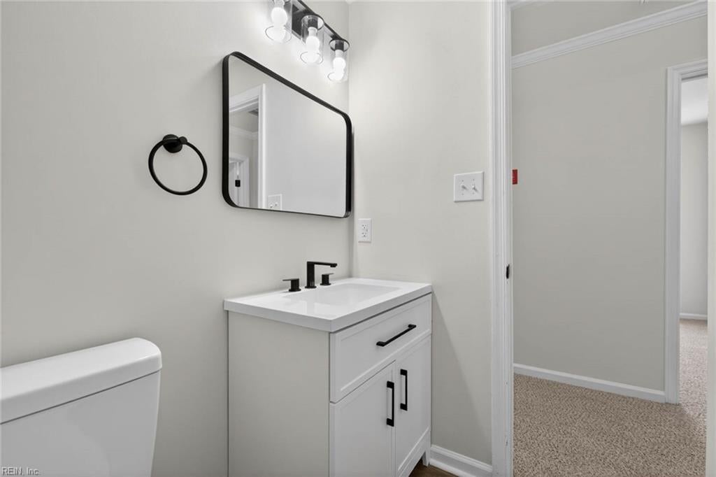 1220 Renoir CT