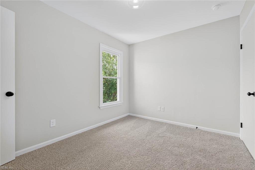 1220 Renoir CT