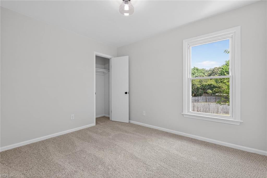 1220 Renoir CT