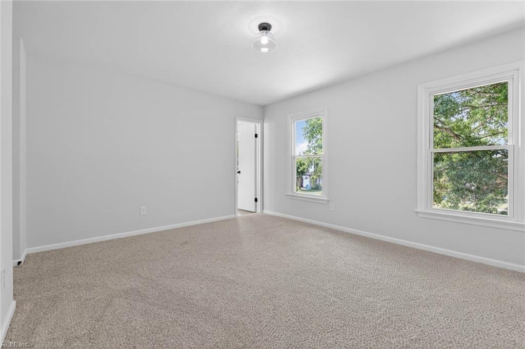 1220 Renoir CT
