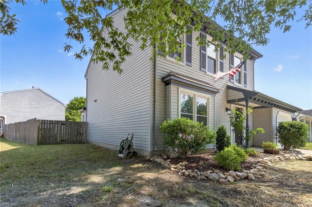 1220 Renoir CT