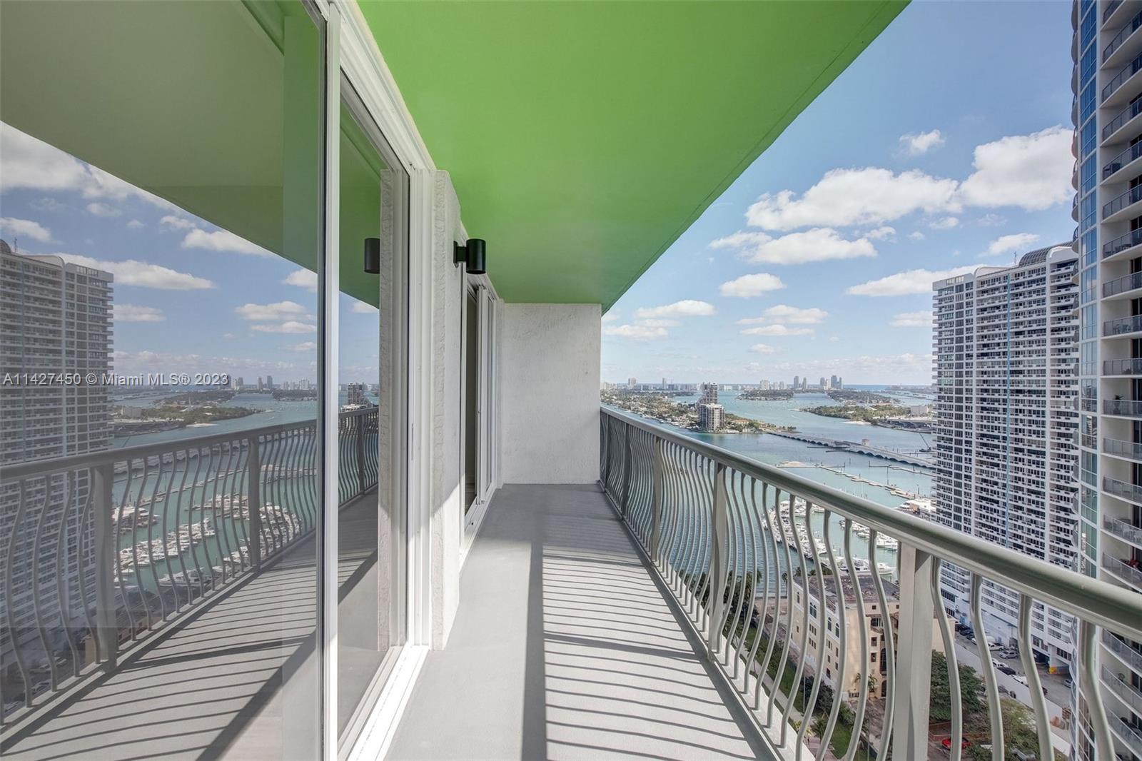 1756 N Bayshore Dr # 32I