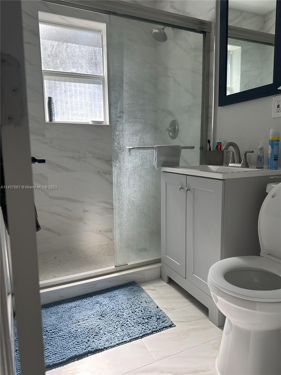400 SW 7th St
