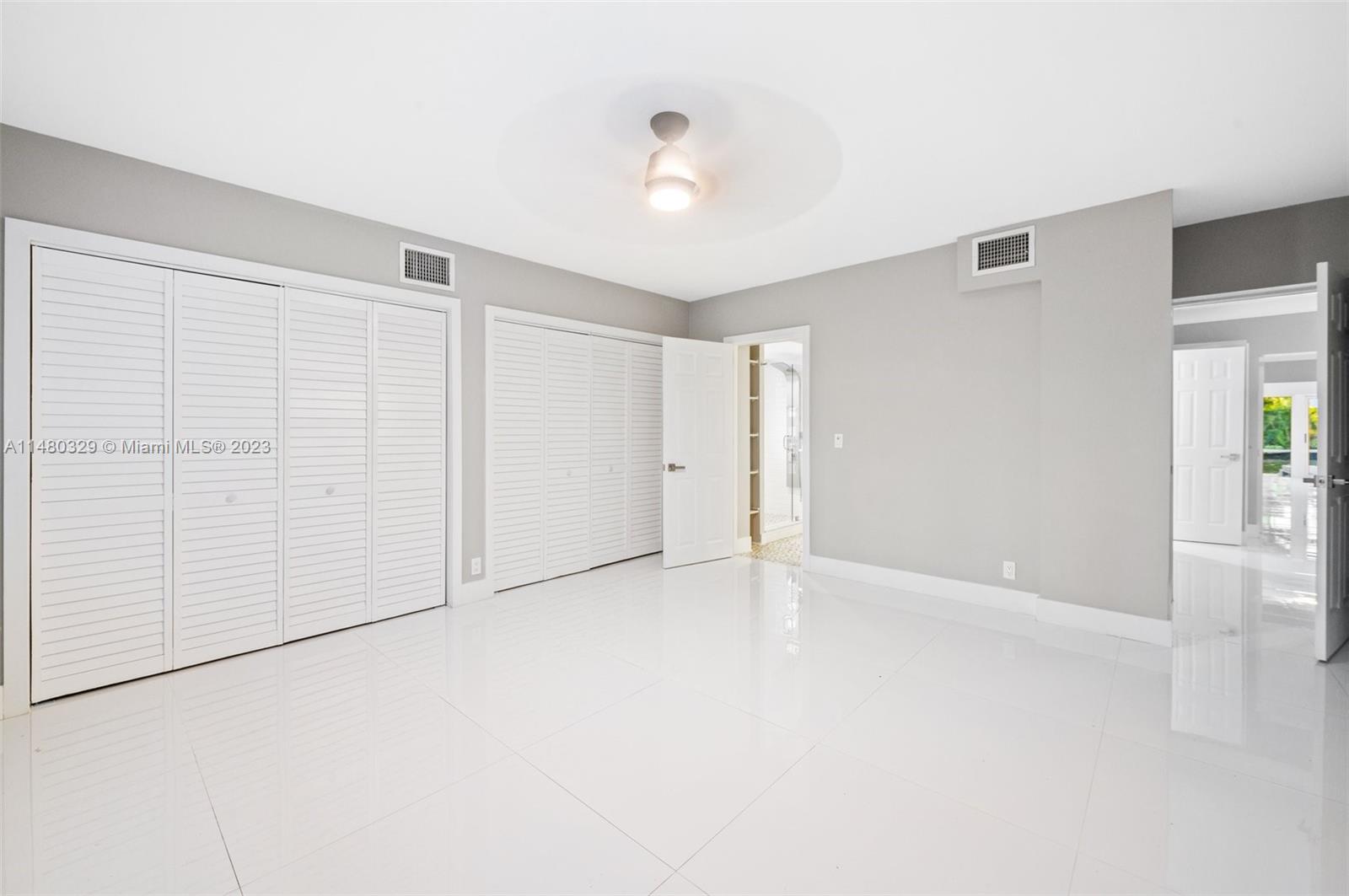 1012 SW 5th Pl