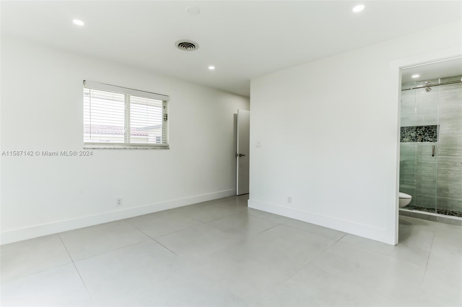 1709 SW 5th Pl