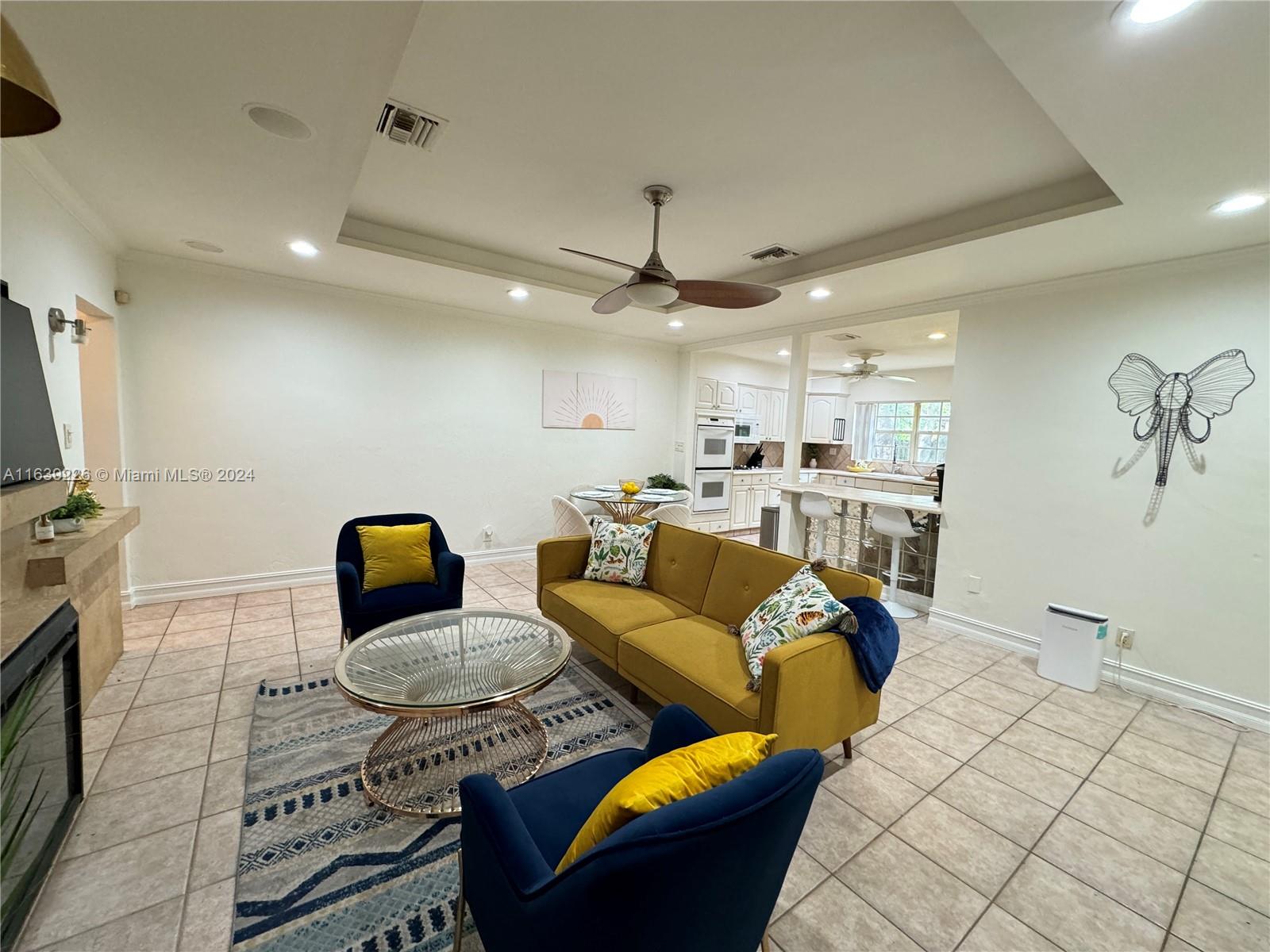 809 SW 12th Ave # 1