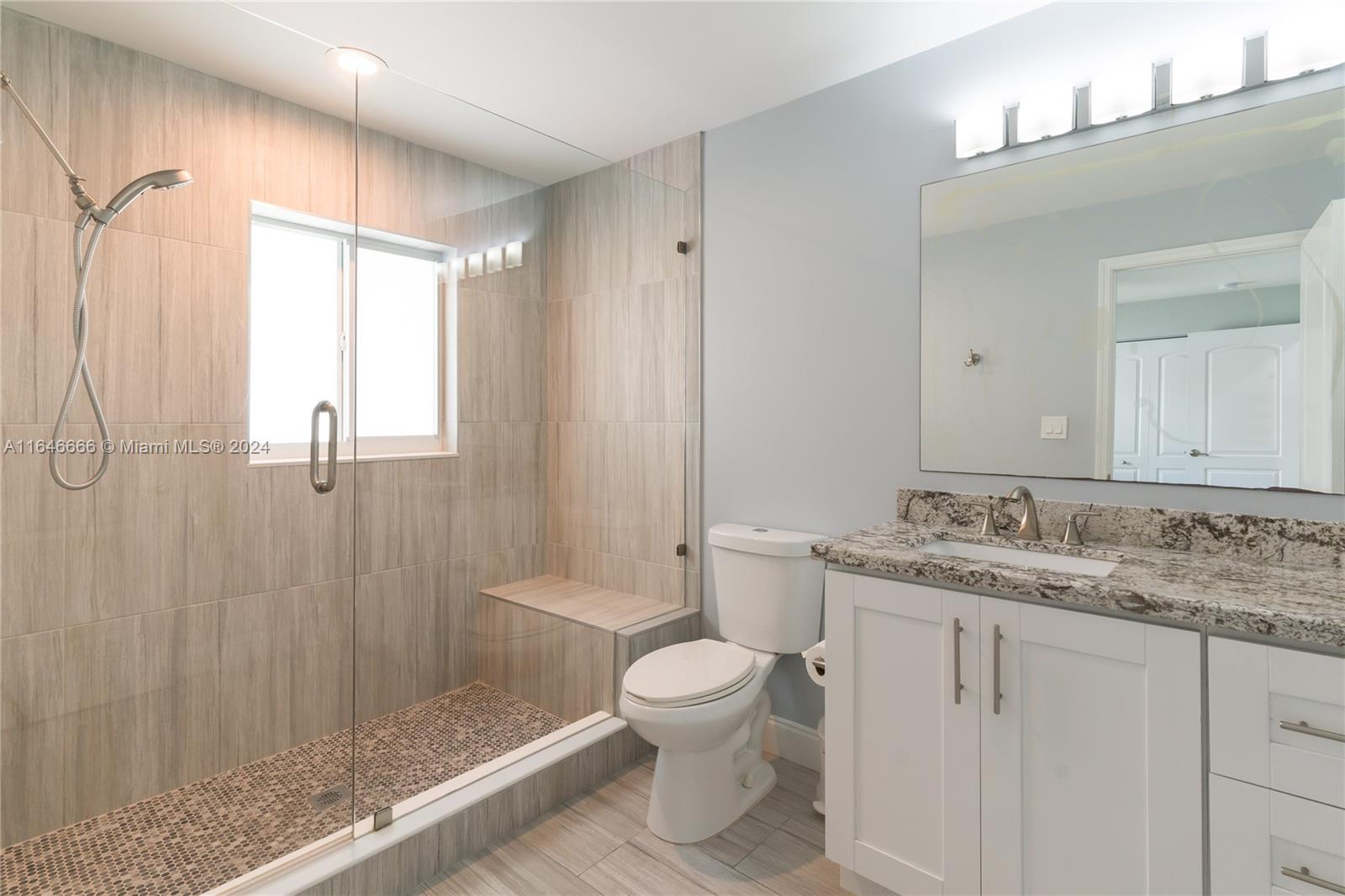 3256 Oleander Way