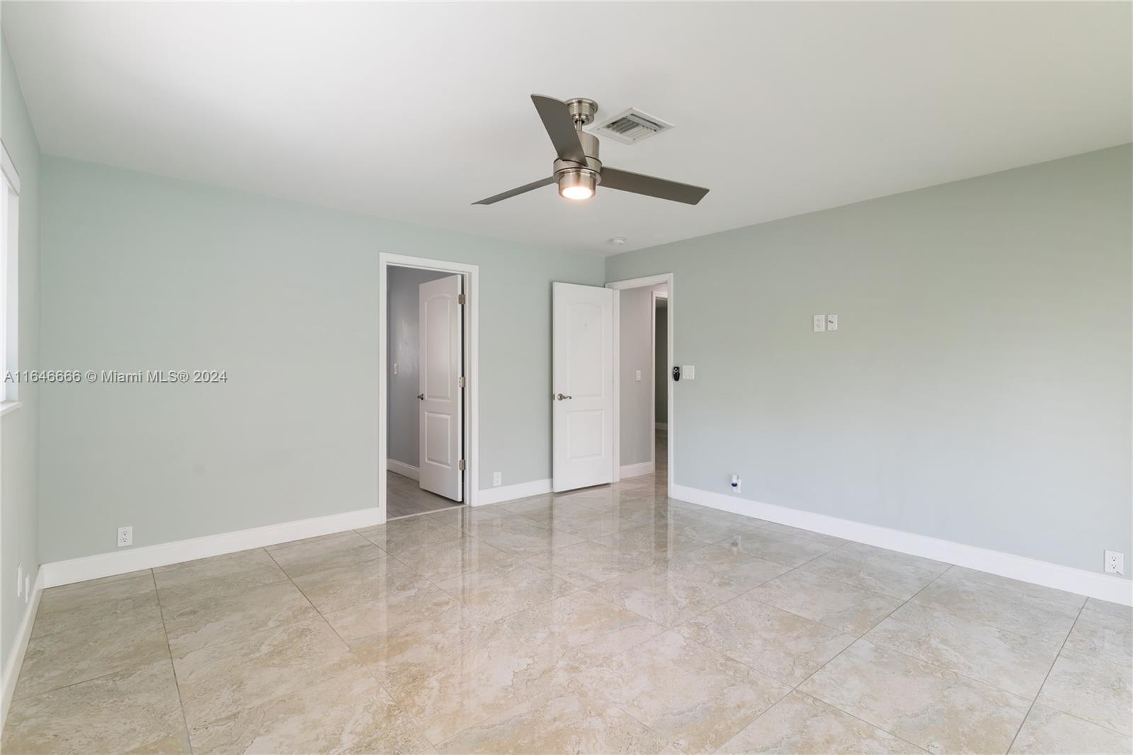3256 Oleander Way