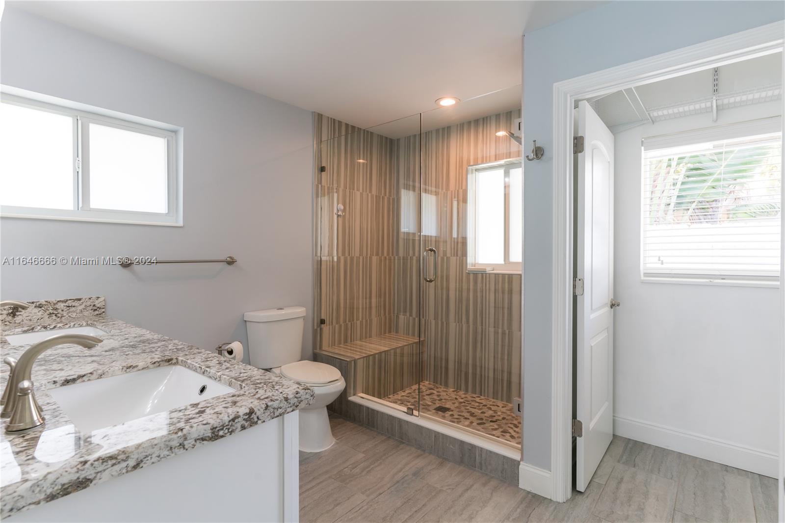 3256 Oleander Way