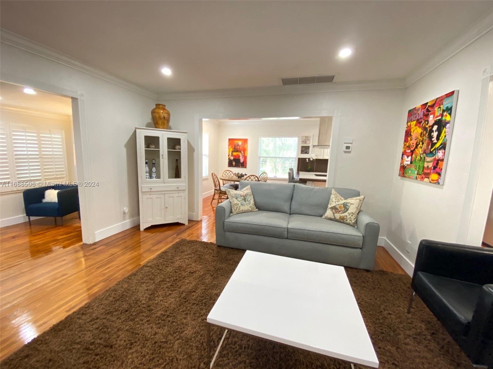 802 SW 14th Ave