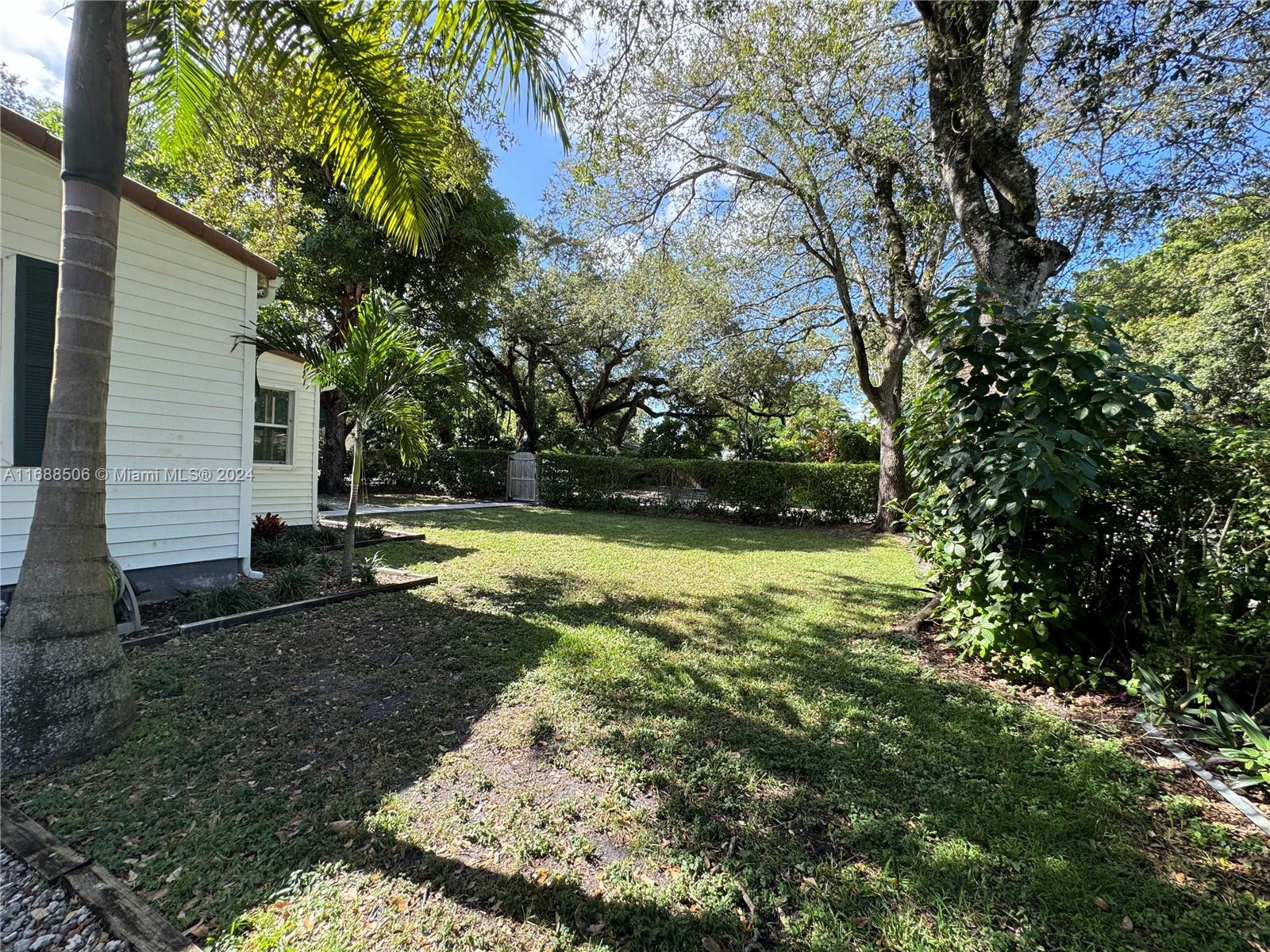 802 SW 14th Ave