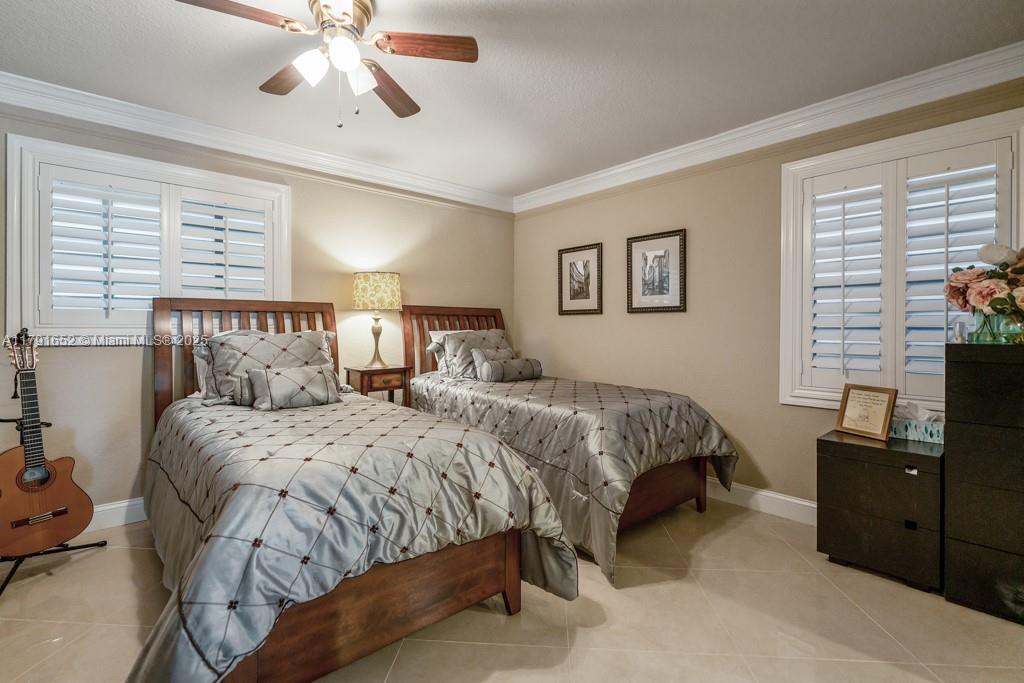 3270 S Terra Mar Dr