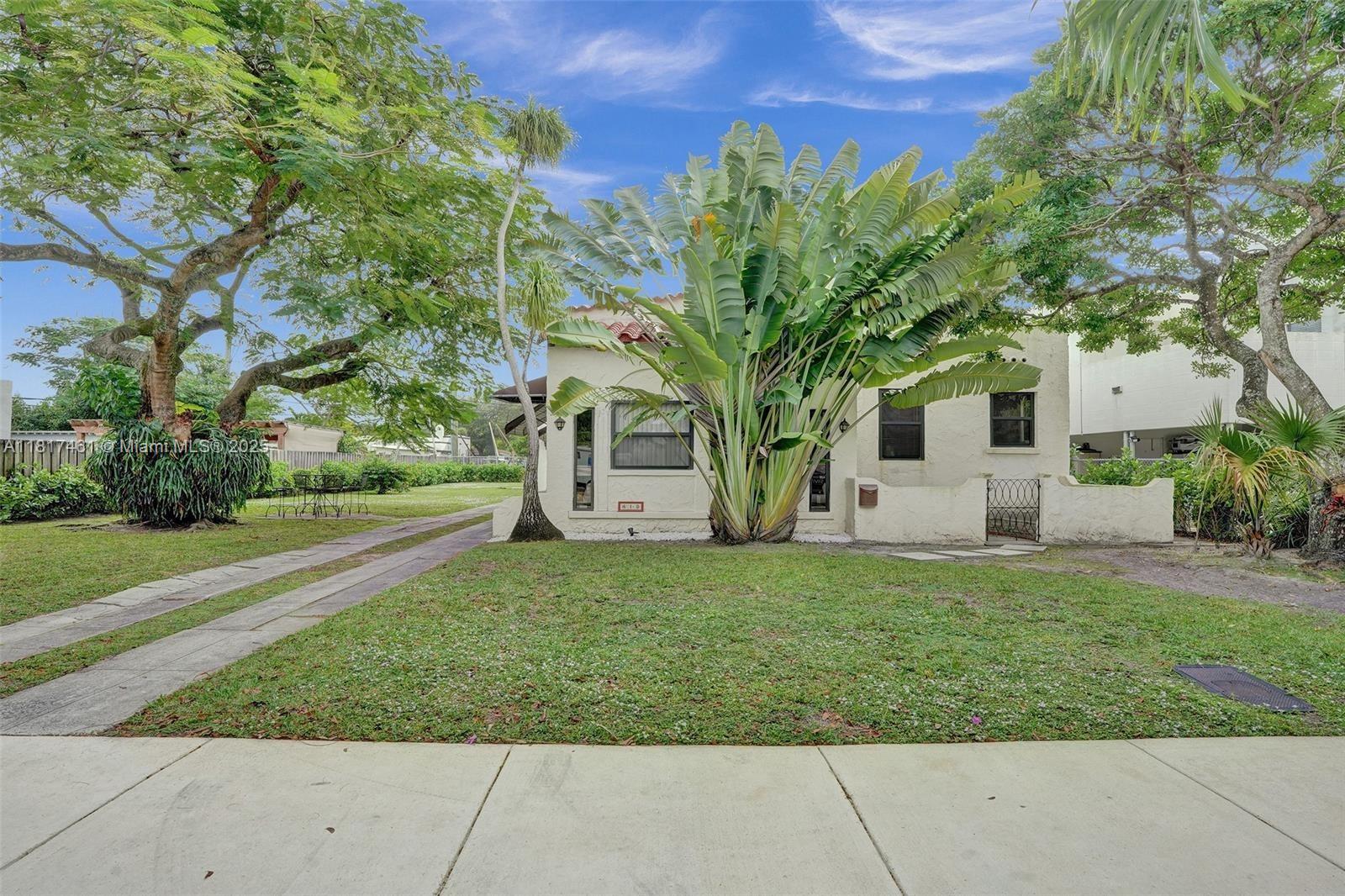 418 SW 18th Ct