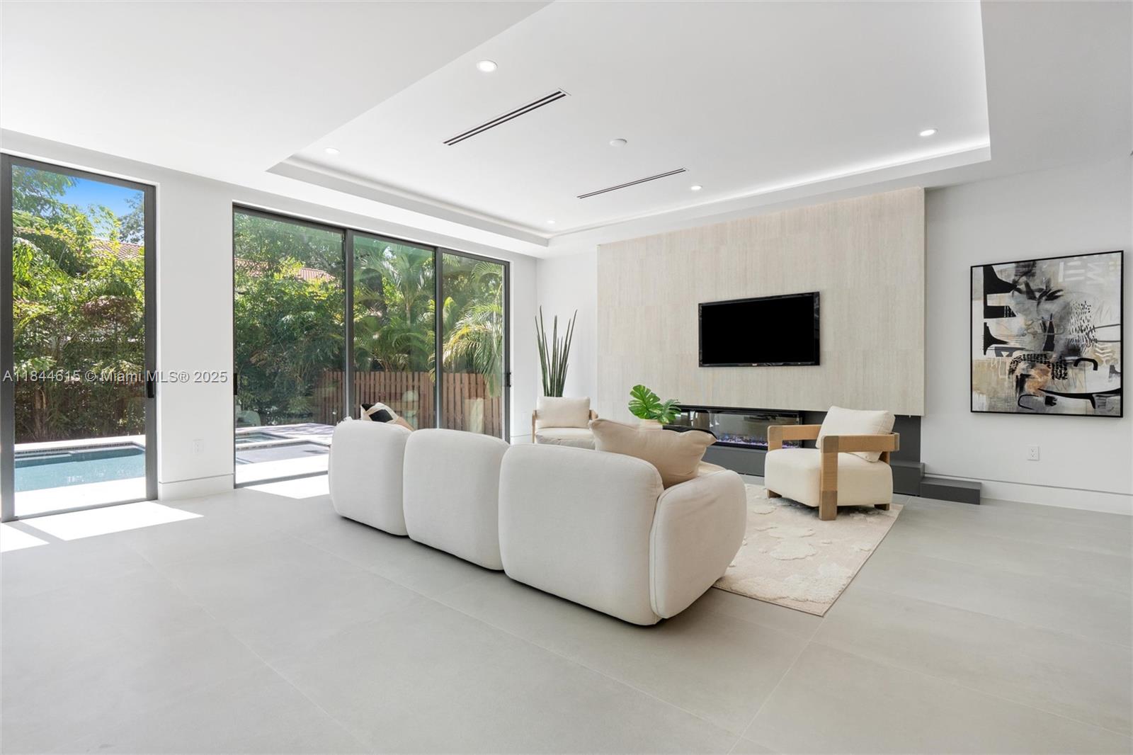 807 SW 12th Ave