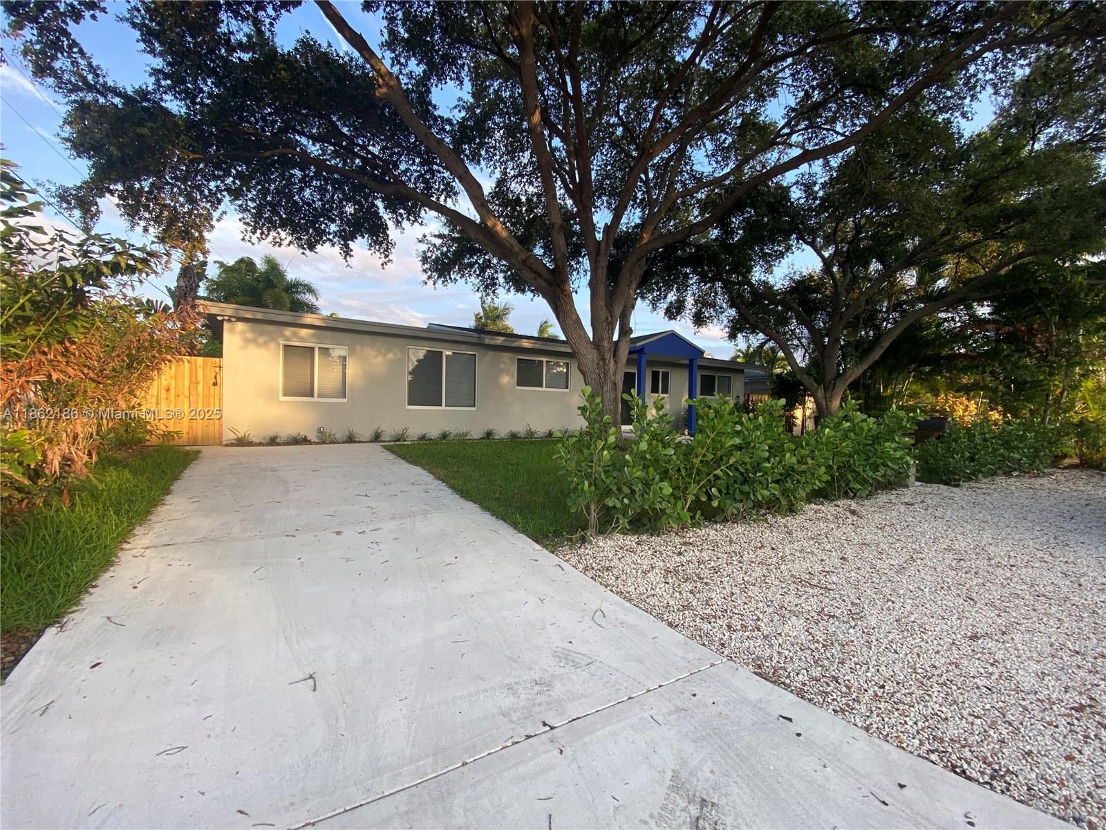 3060 NE 4th Ave