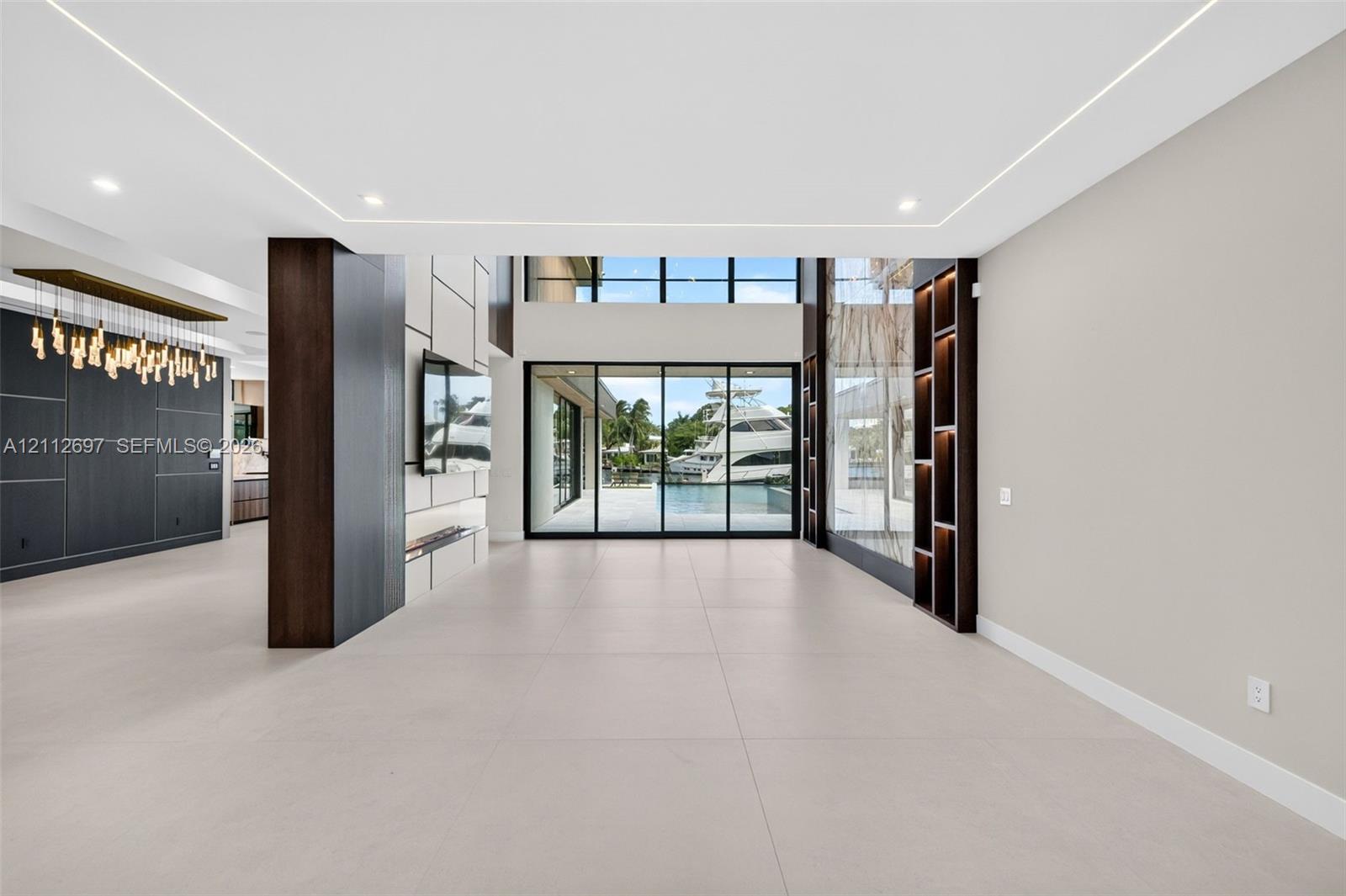 700 SW 12th Ave