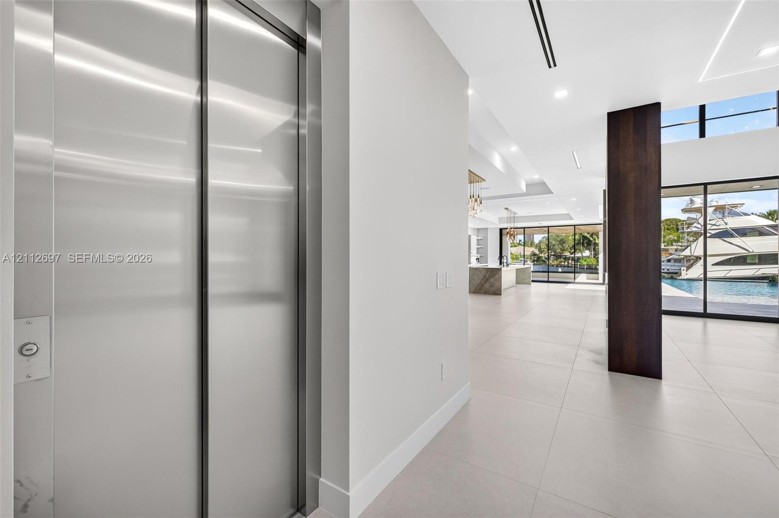 700 SW 12th Ave