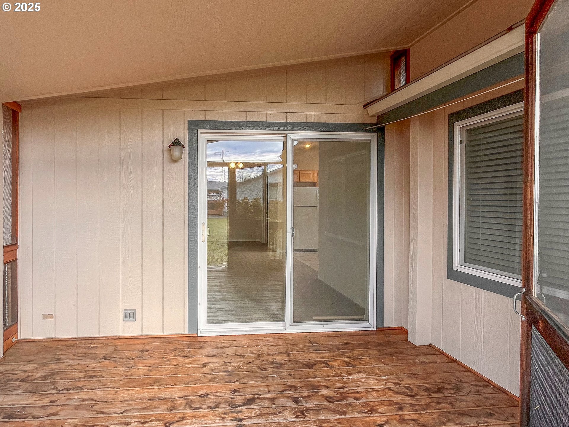 121 MATTHEW LEE CT