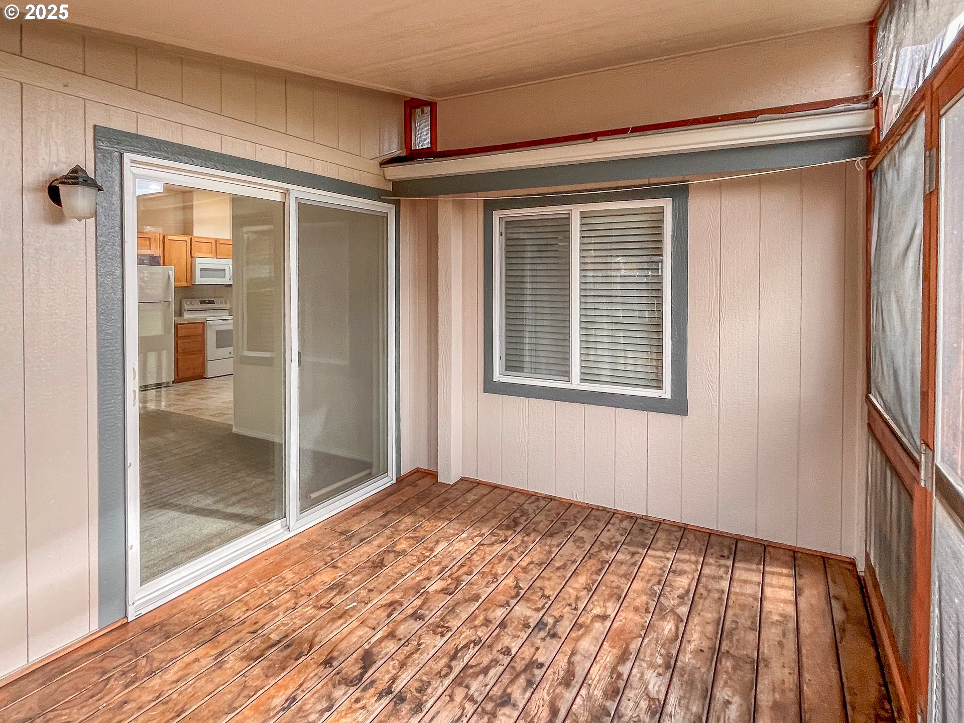 121 MATTHEW LEE CT