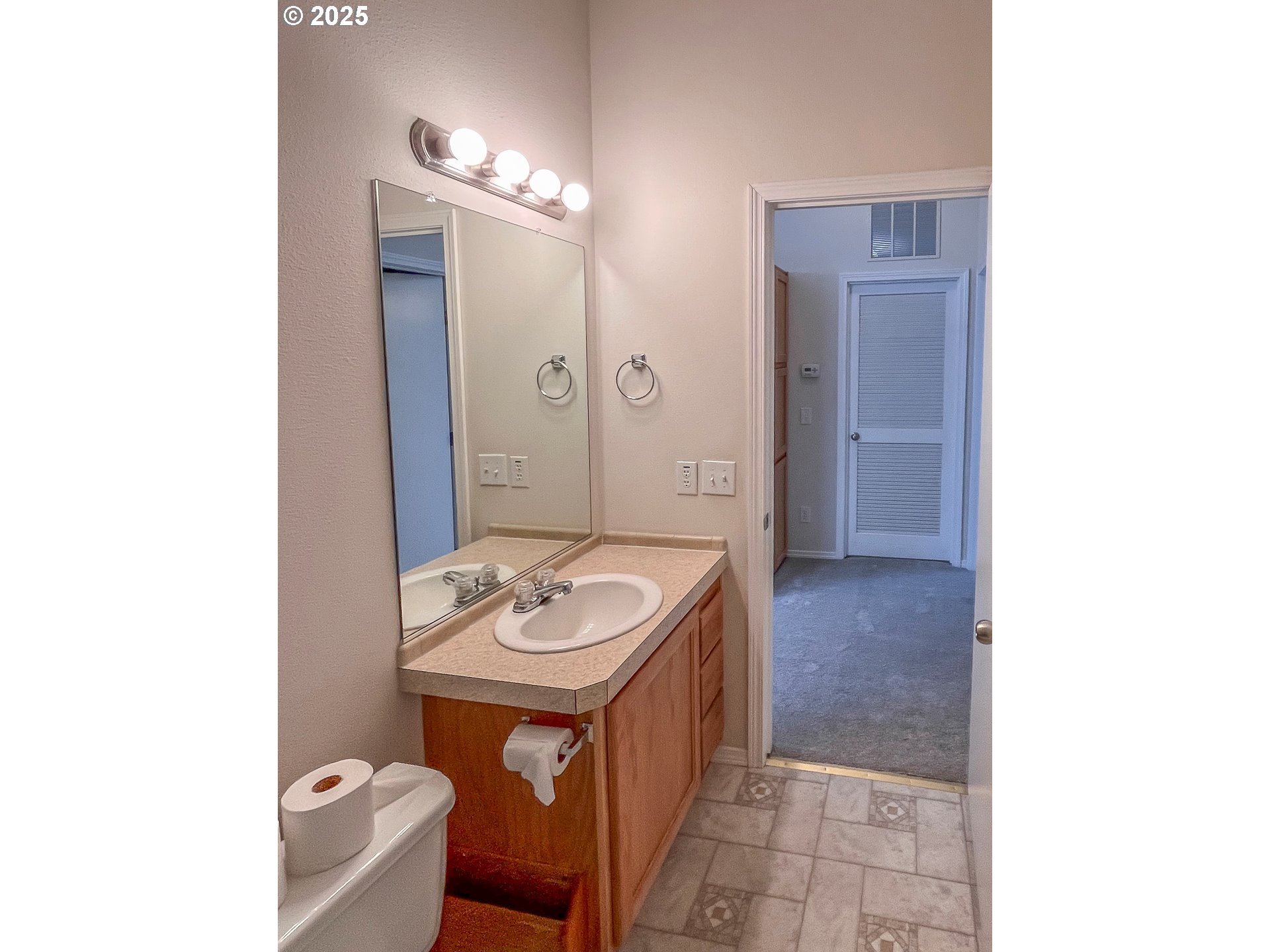 121 MATTHEW LEE CT
