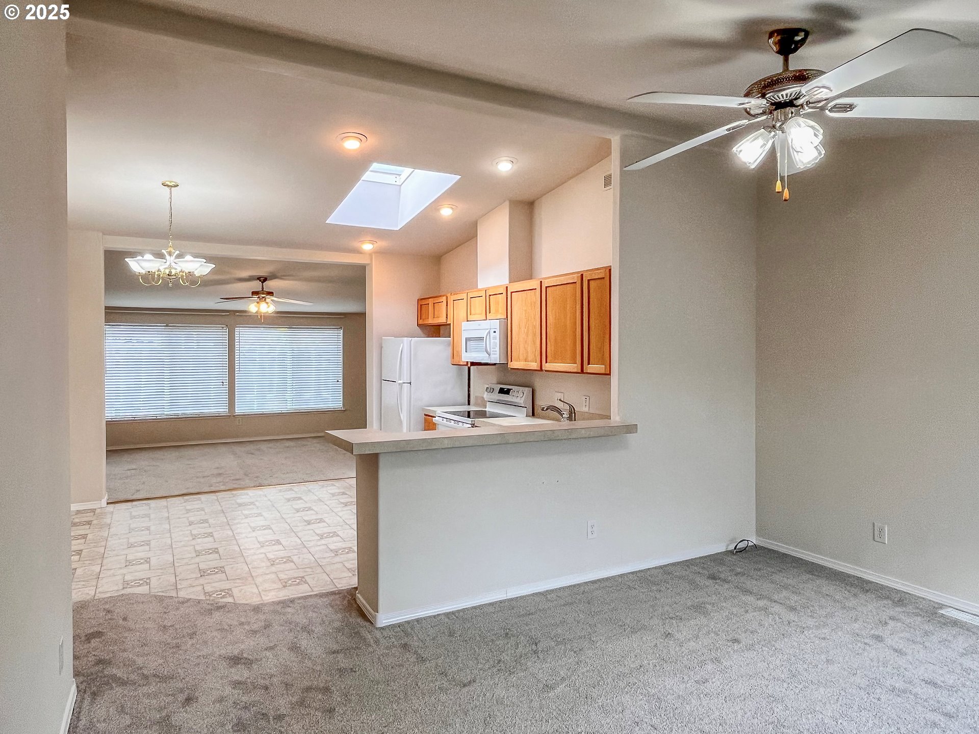 121 MATTHEW LEE CT